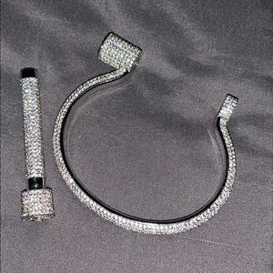 Swarovski crystal Horseshoe Buckle Bangle